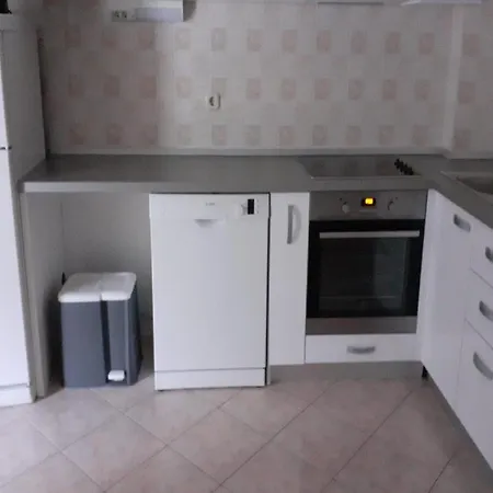 Pezo - Two Bedroom With Balcony Apartment *