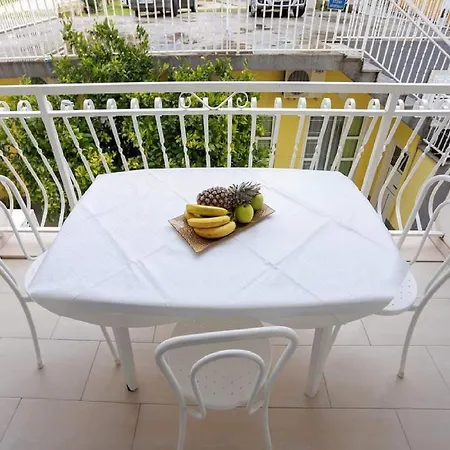Pezo - Two Bedroom With Balcony Apartment *