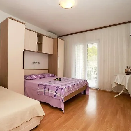 Pezo - Two Bedroom With Balcony Apartment Baska Voda